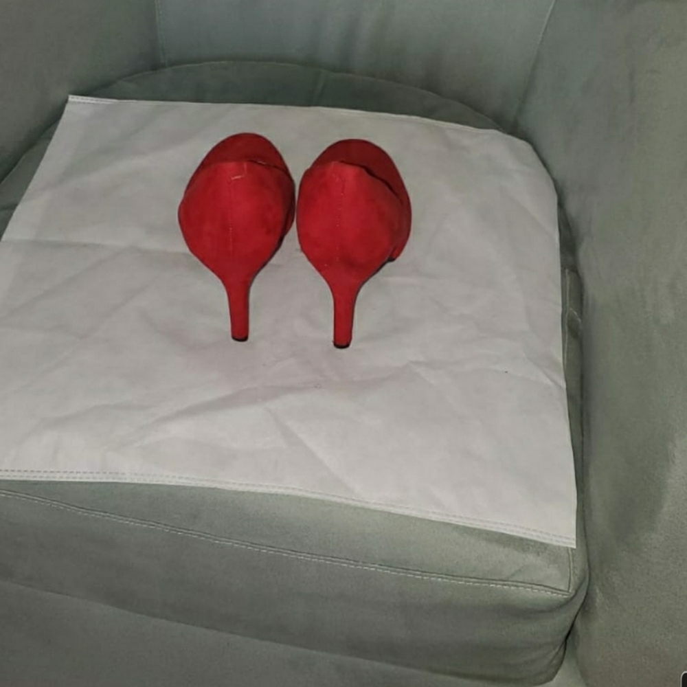 Shoes - Picture 3 of 3